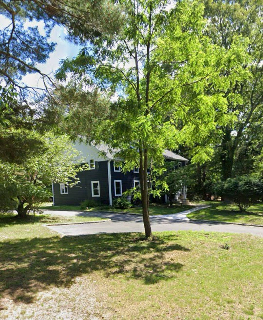 Welcome to Smithtown, a picturesque town nestled in Suffolk County NY This property is a beautiful forever home that boasts 4 brs 3.