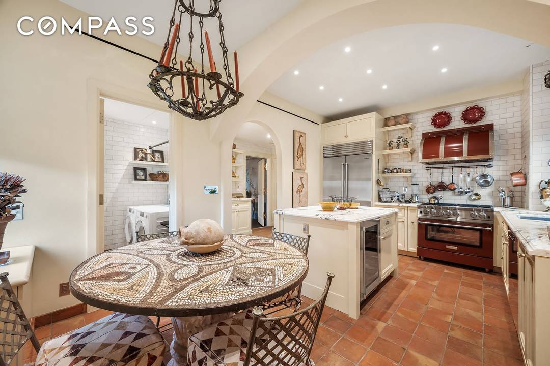 A Turnkey Masterpiece at The San Remo Welcome to The San Remo, the legendary Emory Roth designed landmark that crowns Central Park West with its iconic twin towers.