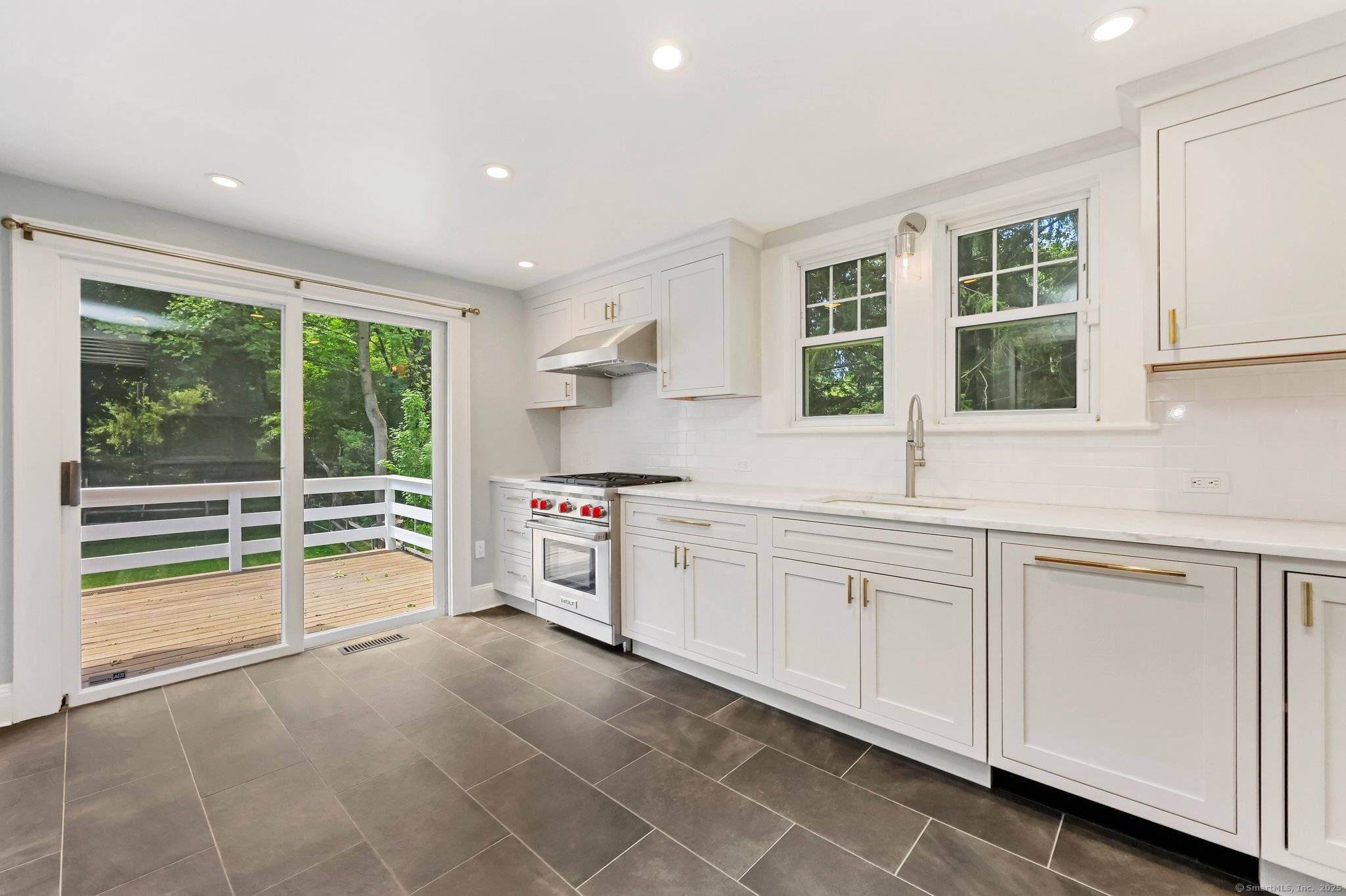 Beautifully kept and updated Antique Colonial with the Charm of Yesteryear adapted to today's lifestyle.