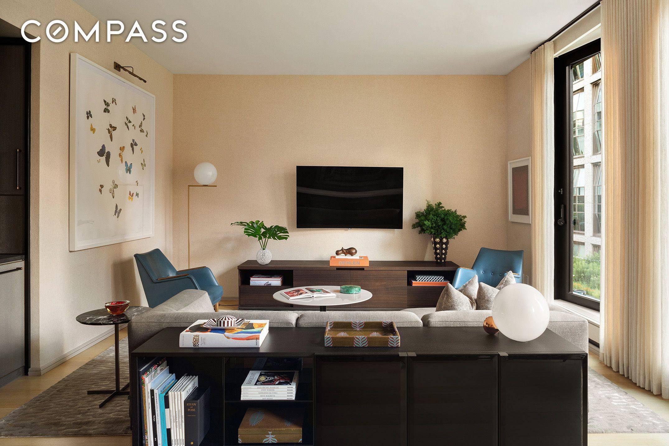 Architectural Serenity by Thomas Juul Hansen West Chelsea's Premier Boutique Condominium Perched above the iconic High Line and set in the heart of West Chelsea s Arts District, this impeccably ...