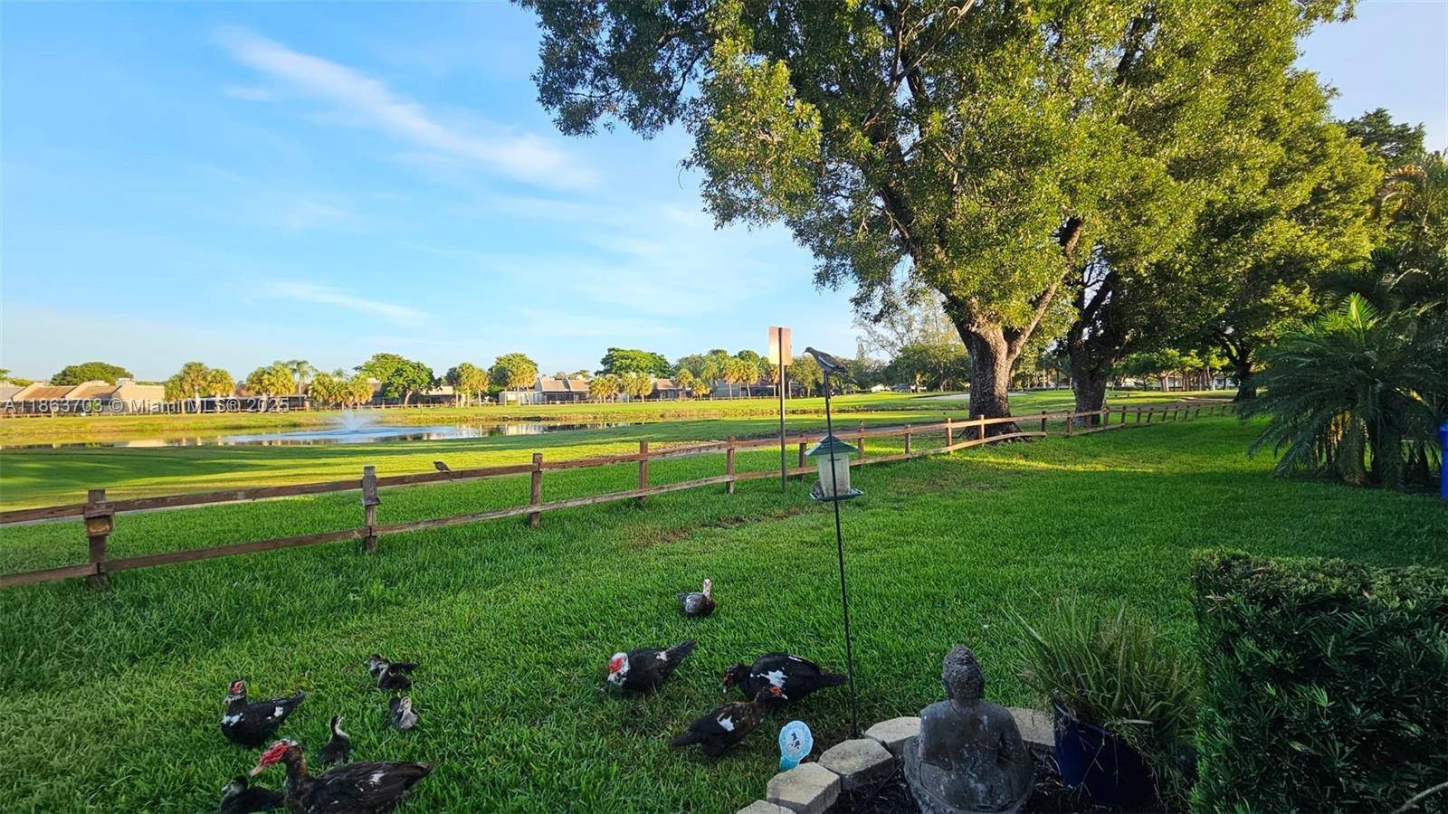 Welcome to your dream home in Pembroke Pines !
