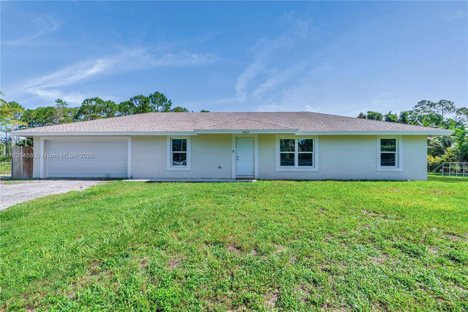 Turnkey 3BD 2BA flex room office in highly sought after Loxahatchee NO HOA !