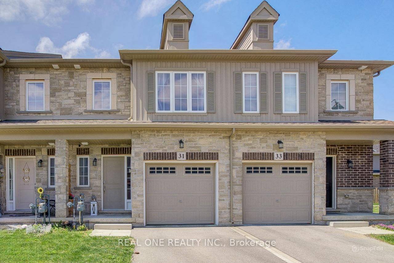 Beautiful FREEHOLD 2 Storey 3 bedrooms 2.
