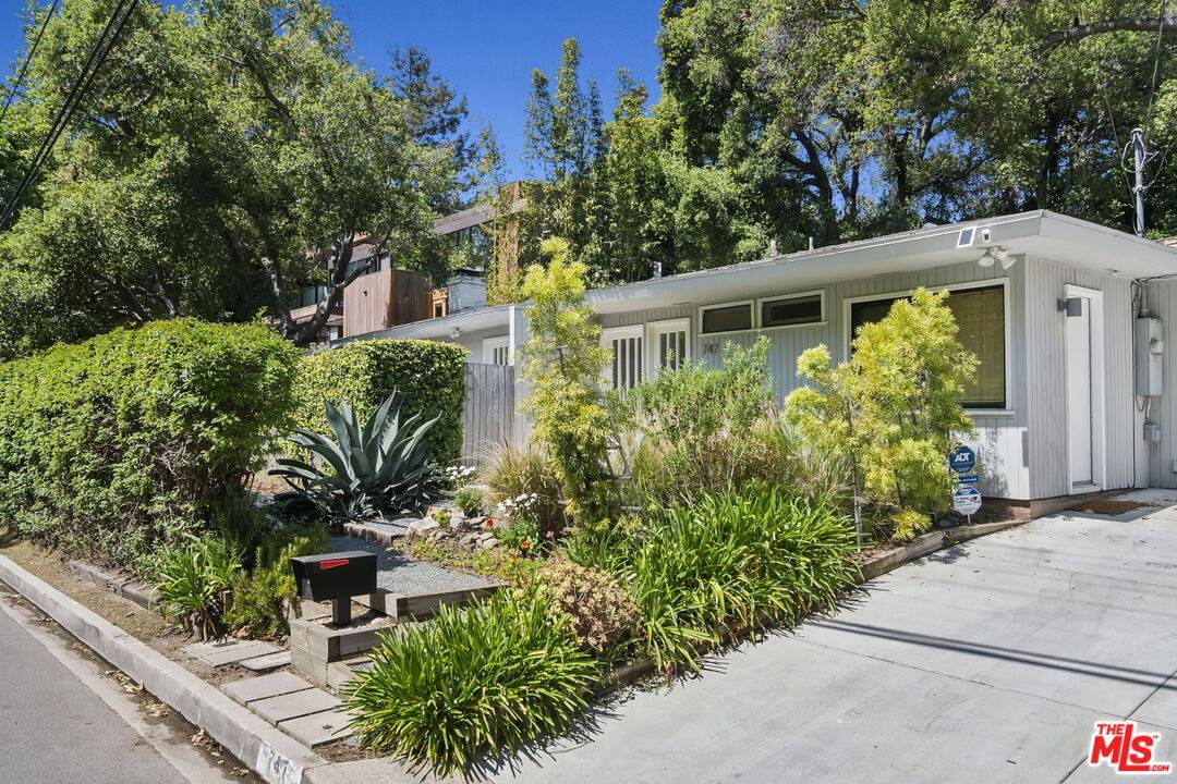 747   Brooktree Rd 3BR Pacific Palisades La
