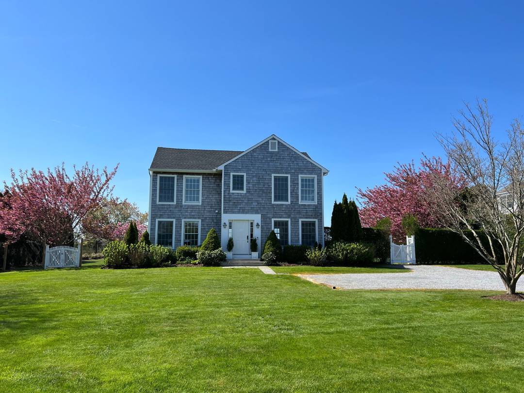 Bucolic South Facing Lawn with Open Views to Agricultural Reserve