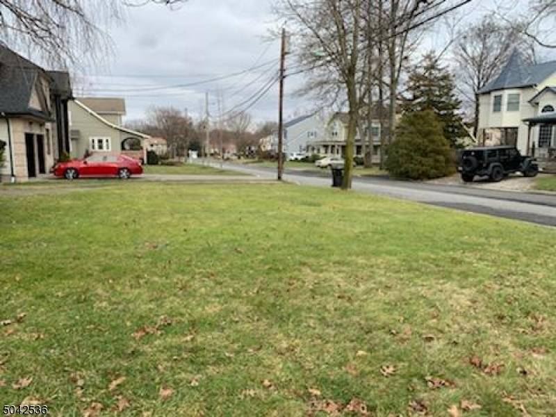 Beautiful Newly Renovated home, will be move in ready November 1st !