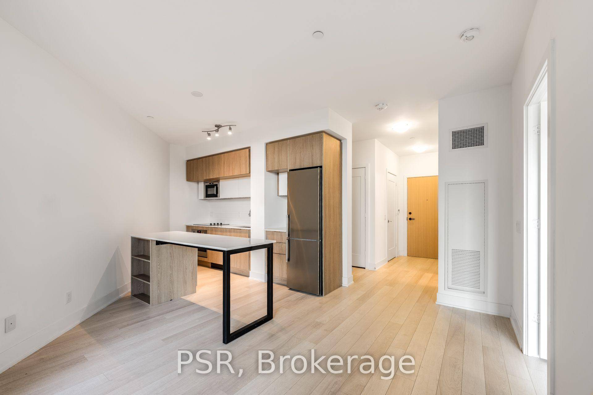 Located in the heart of Midtown at the highly sought after J Davis House Condos, this One Bedroom Den suite offers a thoughtfully designed 665 Sq Ft layout.