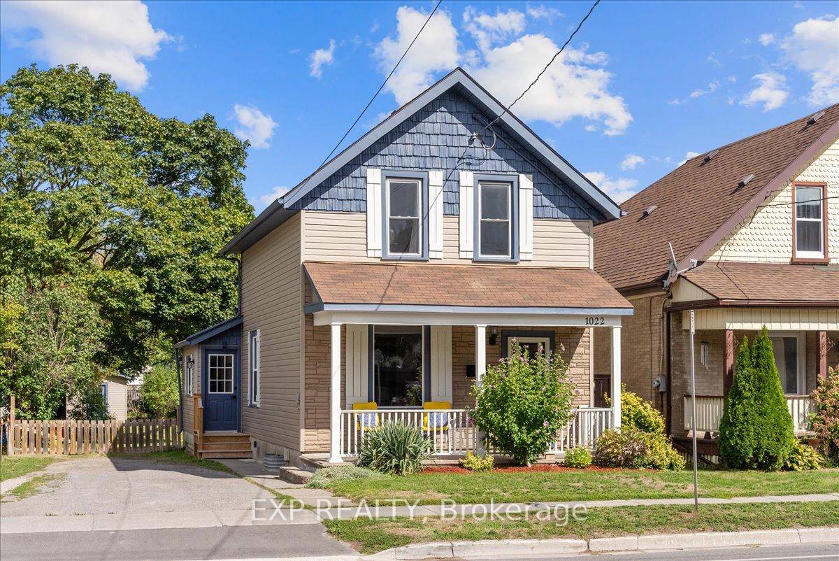 Classic Peterborough 3 bedroom, 2 bathroom home that has been well maintained and thoughtfully updated.