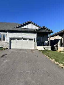 Beautiful Well Maintained 2 Year Old End Unit Bungalow Townhome Available For Lease In A Great Community.