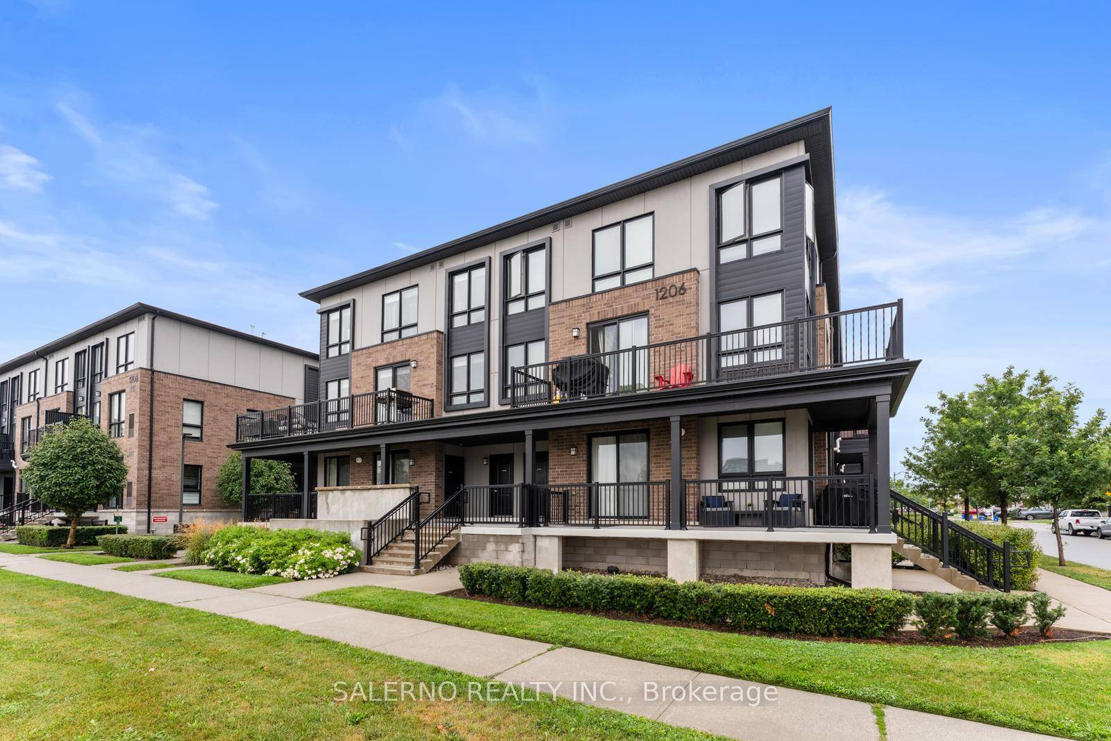 Client RemarksGorgeous Upper Level 2 Story Corner Unit Stacked Town Home In The Rapidly Growing Milton Area.