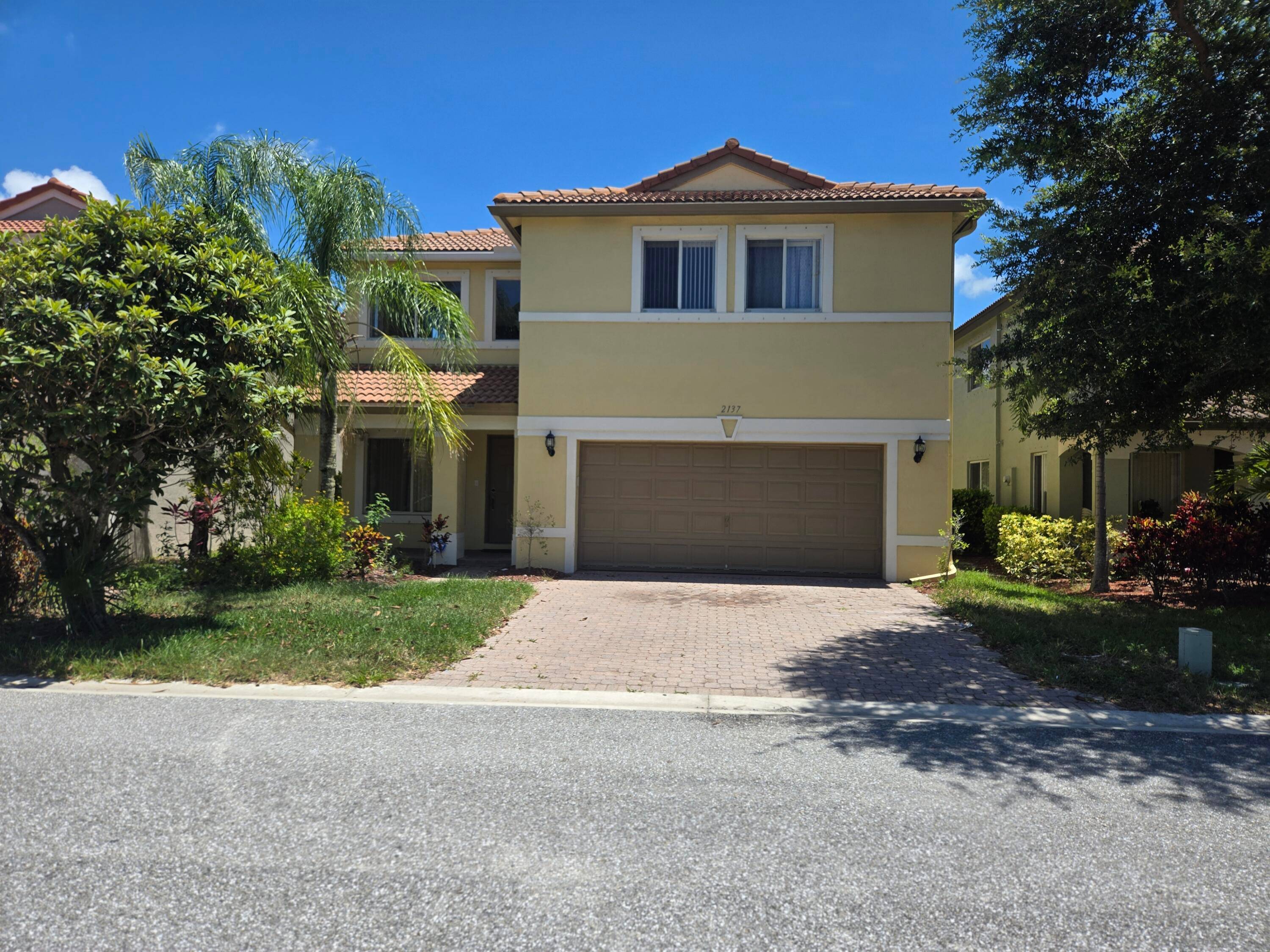 Stunning 4BR 3BA Home in a Gated Community in the heart of Palm Beach County, South Florida.
