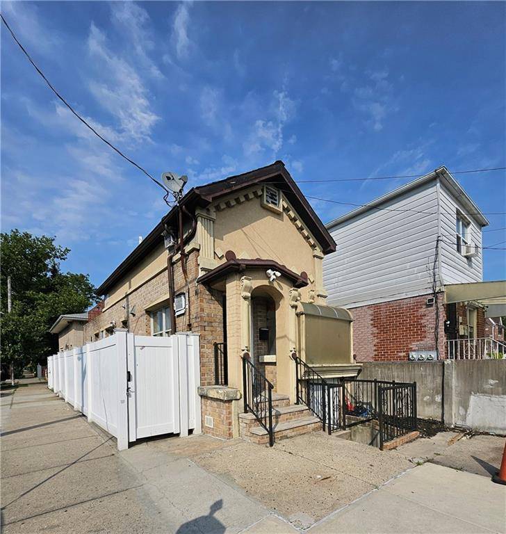 A cozy corner One Family Home in Prime Location Excellent Condition amp ; Move In Ready !