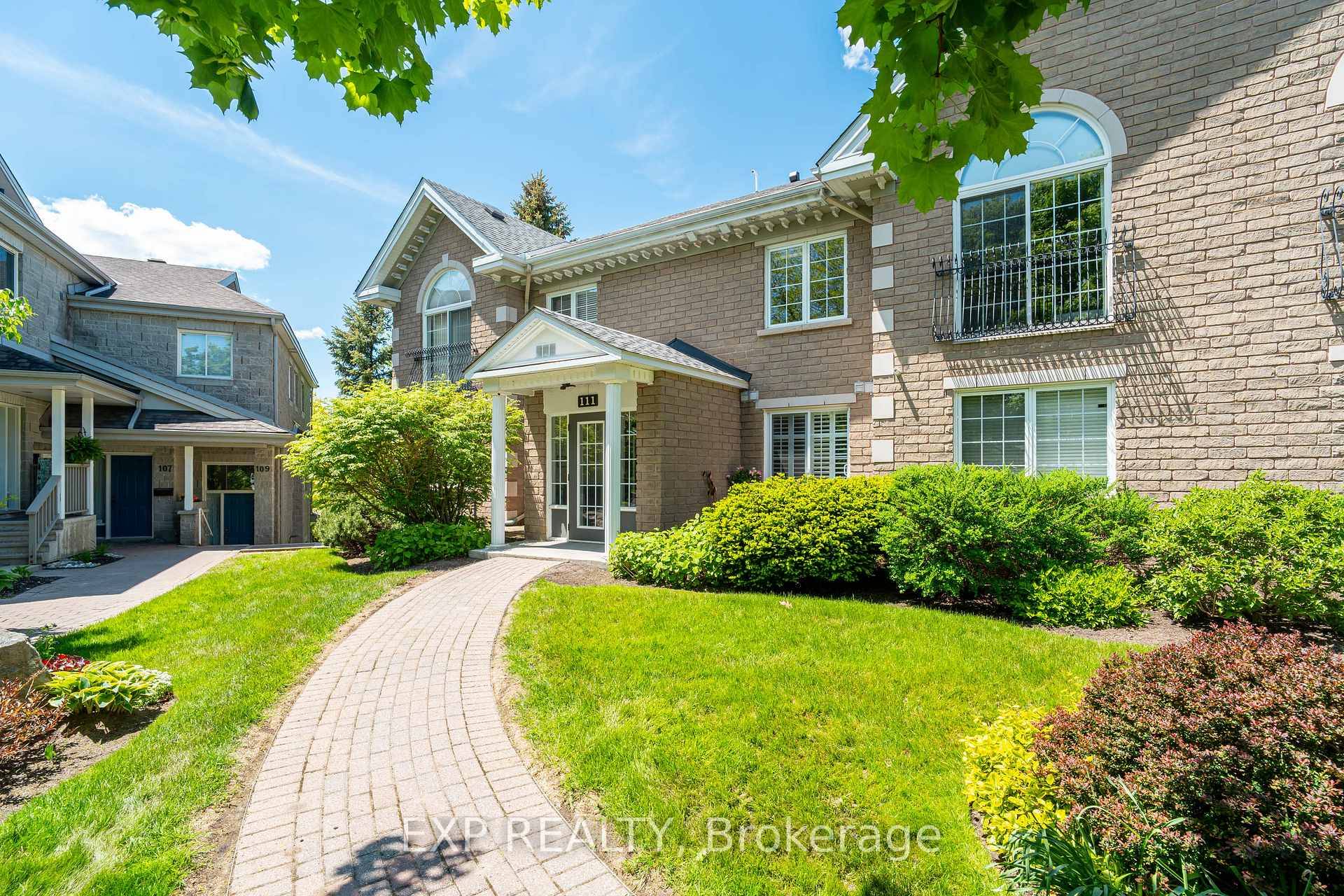 Welcome to this stunning 2 bedroom, 2 full bath two storey condo located in a quiet cul de sac in the heart of Kanata Lakes just steps from the Kanata ...