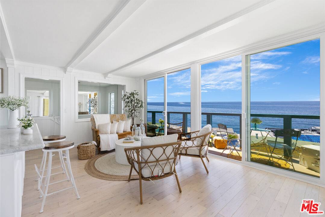 11924   WHITEWATER LN 1BR Malibu La