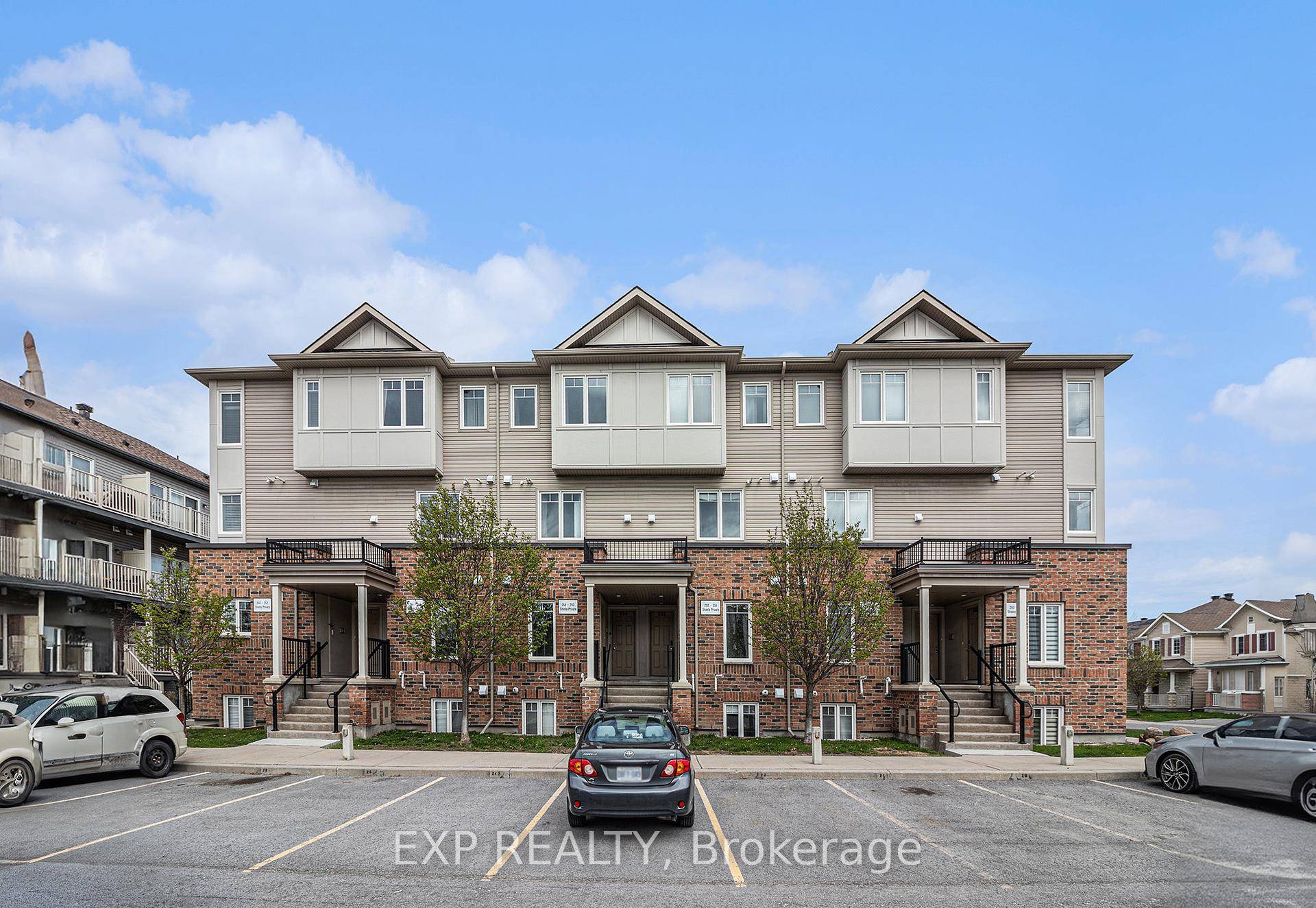 Welcome to this bright and spacious 2 bedroom, 2 bath upper level condo townhome, ideally located across from the Minto Recreation Complex in the heart of family friendly Barrhaven.