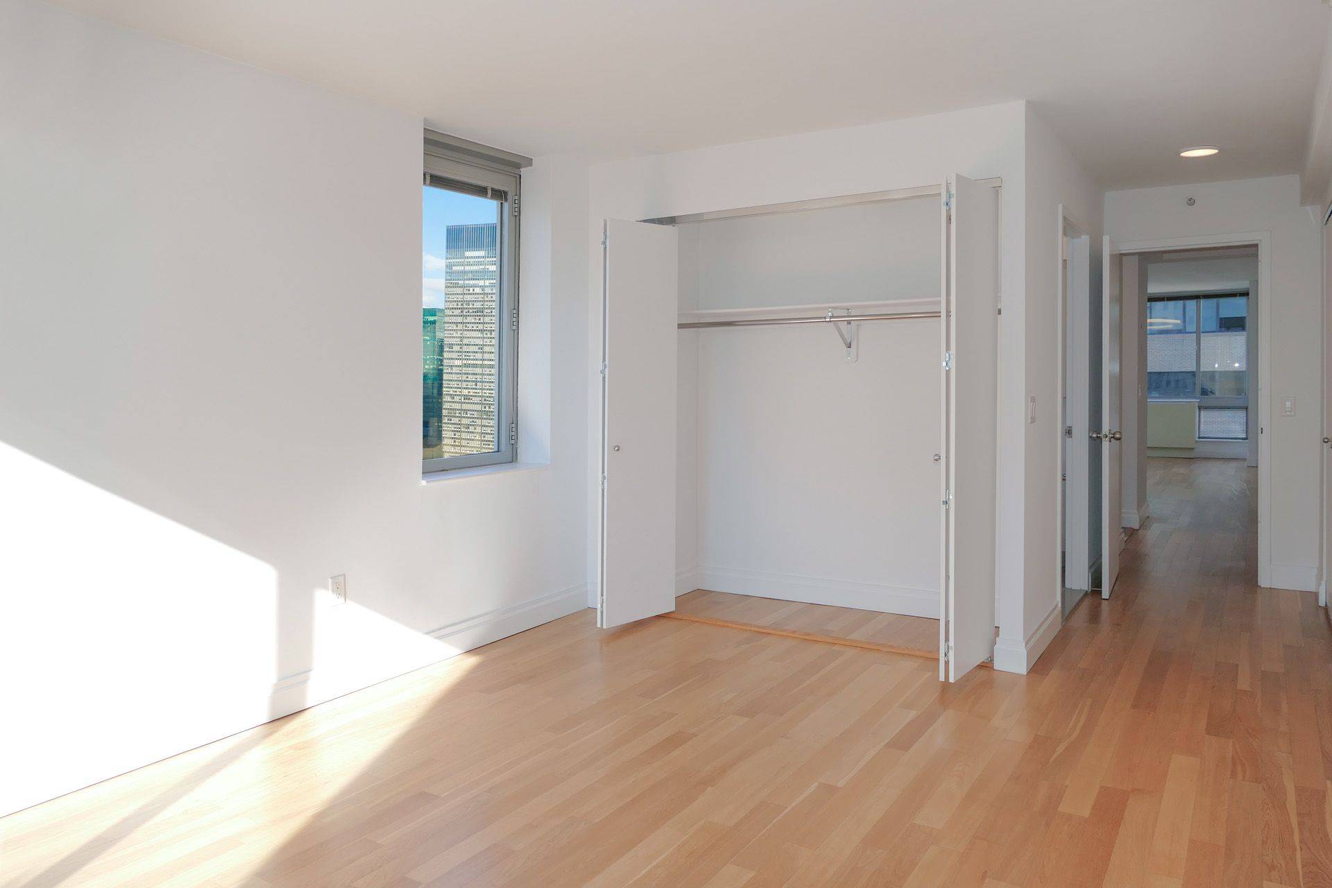 TThis stunning corner 1BR 1.