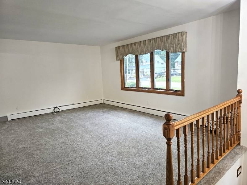 Spacious Bilevel home for rent in Morris Twp.