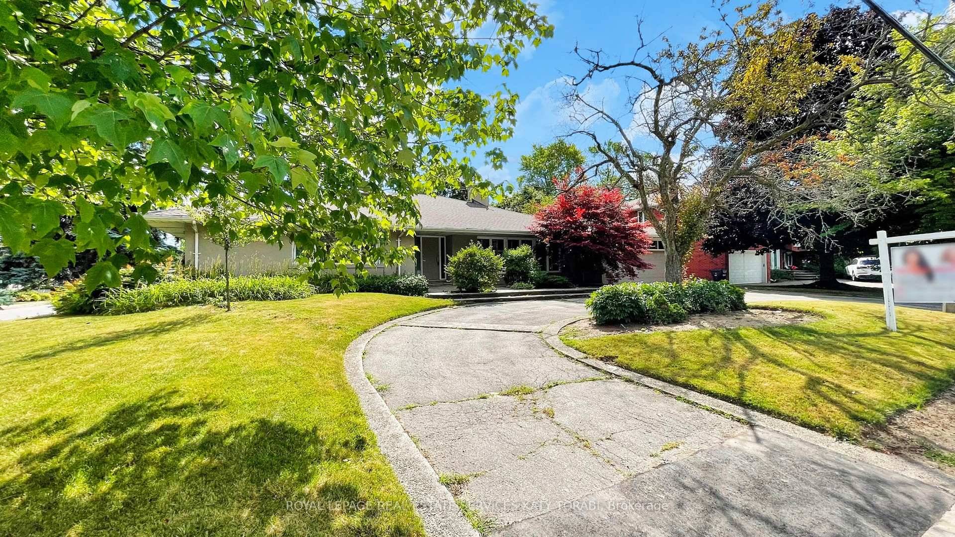 EXCEPTIONAL LIVING IN THE HEART OF YORK MILLS MODERN ELEGANCE ON A 100.