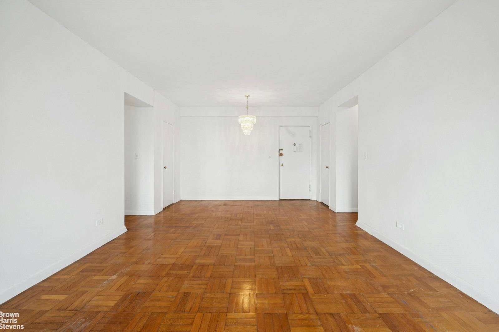 NEW LISTING Bright 2 Bed, 2 Bath Co op at The Briarcliff Welcome to Apartment 7F at The Briarcliff a sun splashed and spacious two bedroom, two bath residence in ...