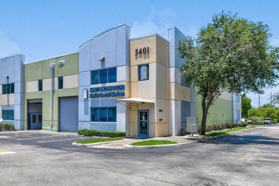 This impressive Industrial Condo offers approximately 2, 500 sqft of versatile ground floor office, showroom, and warehouse space, plus an additional approx 1, 000 sqft of fully built out, air ...