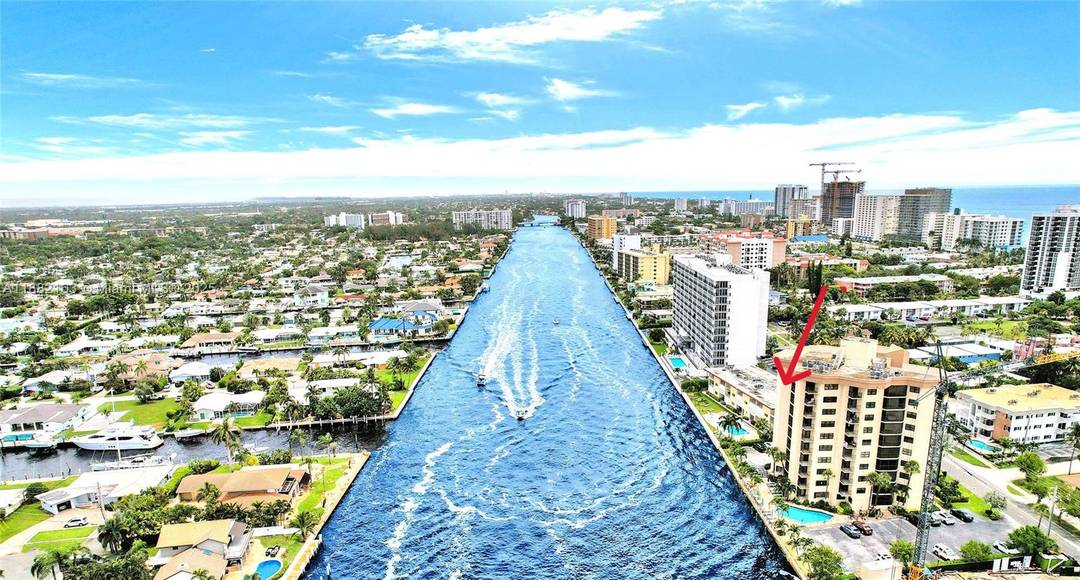 PRICE REDUCED 50K ! PENTHOUSE !