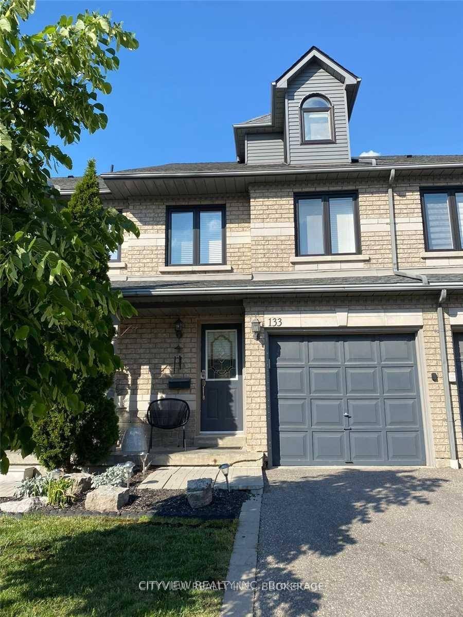 Stunning Exec Townhome In One Of The Most High Demand And Desirable Areas, Bright amp ; Spotless.