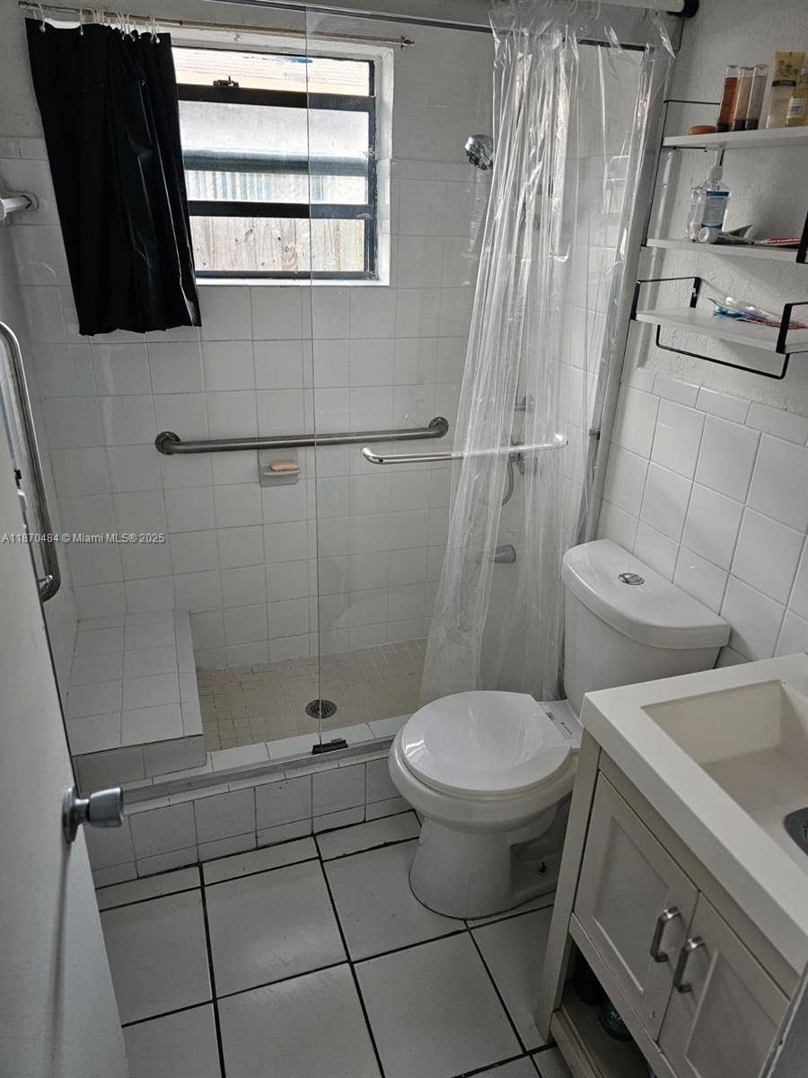 Welcome home ! This 3 bedroom, 2 bath residence in Fort Lauderdale is being sold as is and offers incredible potential for a family ready to make it their own.