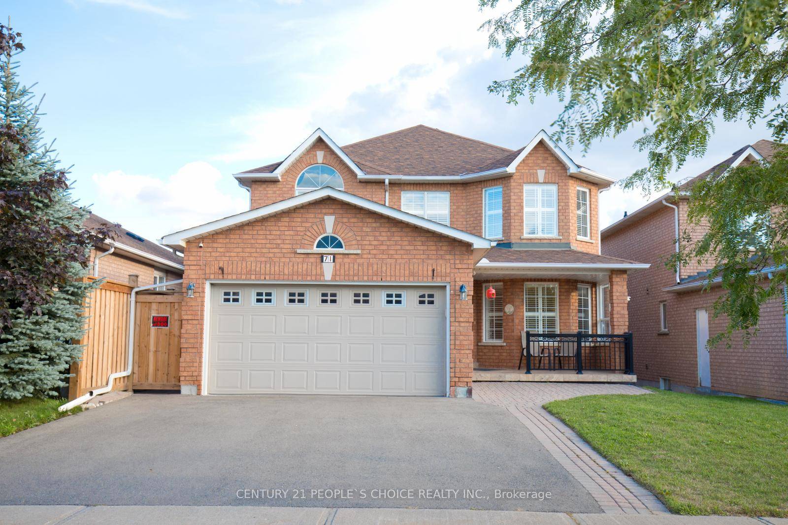 Welcome to 71 Rosanna Cres.