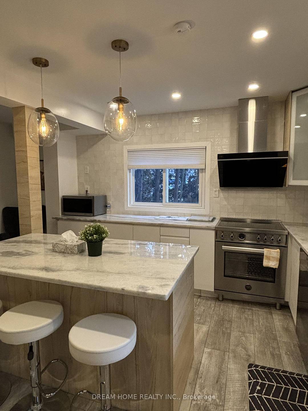 Perfect choice for short term lease.