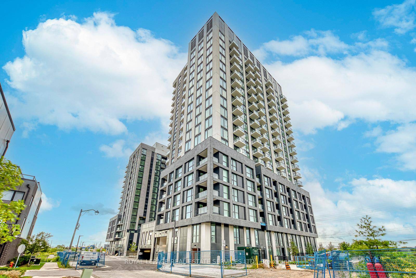 Experience modern urban living in this brand new, never lived in 1 bedroom, 1 bath suite at North Oak 3079 Trafalgar Rd, Unit 911, offering 600 sq.