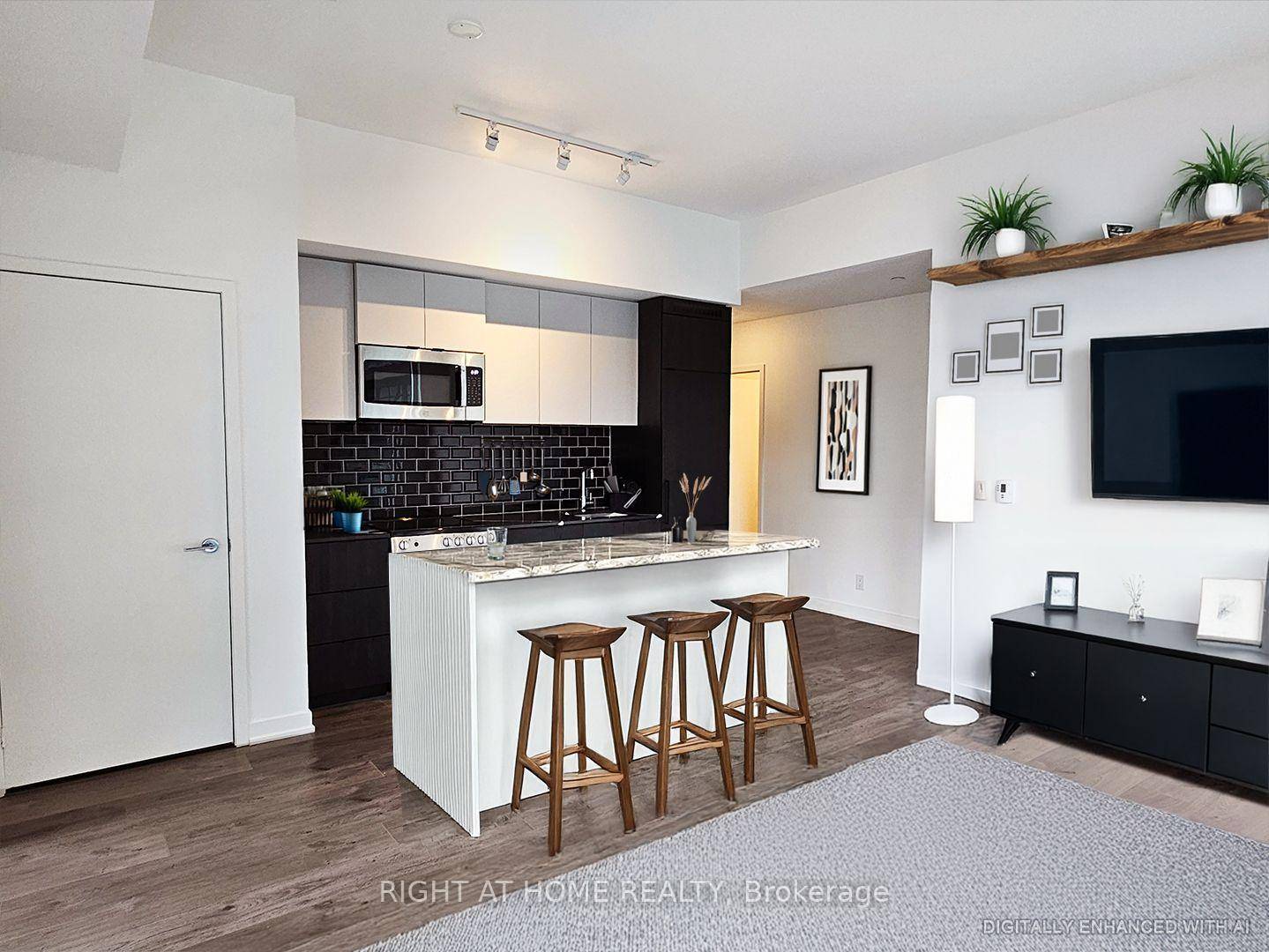Welcome to XO2 Condos A Rare 3 Bedroom Corner Unit in the Heart of Downtown Toronto !