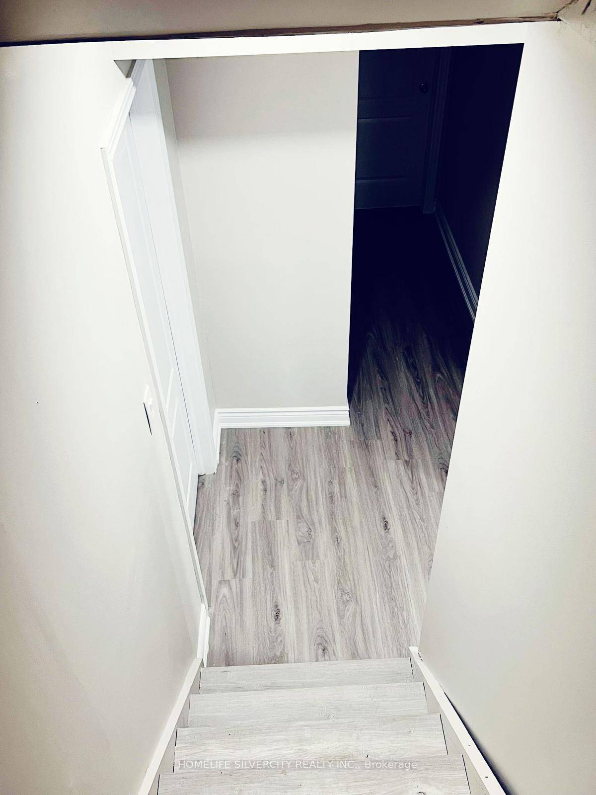 Immaculate 3 bedroom home in Family friendly neighborhood !