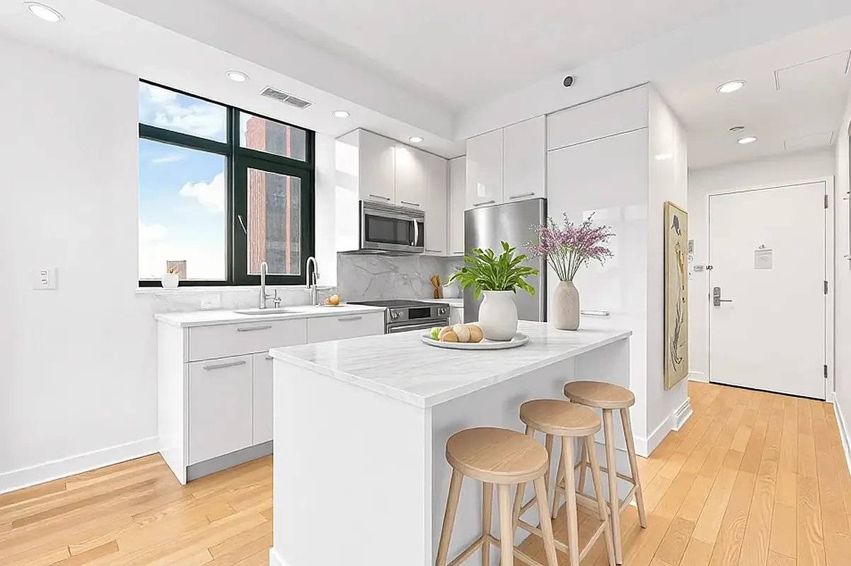 Welcome to THE KNOX ! A brand new full service luxury destination that combines condo grade renovations with efficient layouts amp ; a bespoke set of thoughtfully appointed amenitiesHOME FEATURES ...
