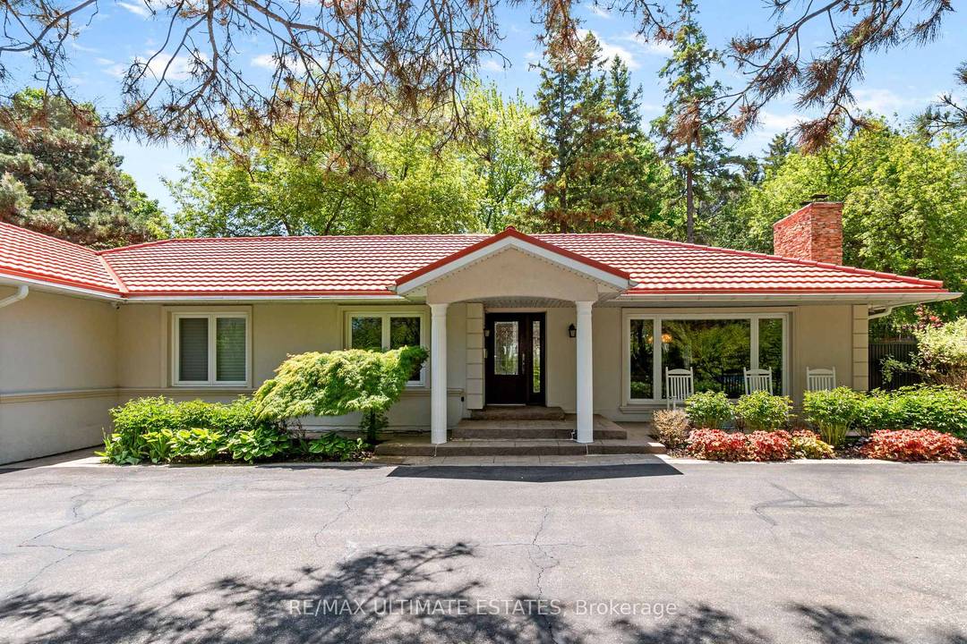 Rare Thornhill Opportunity !