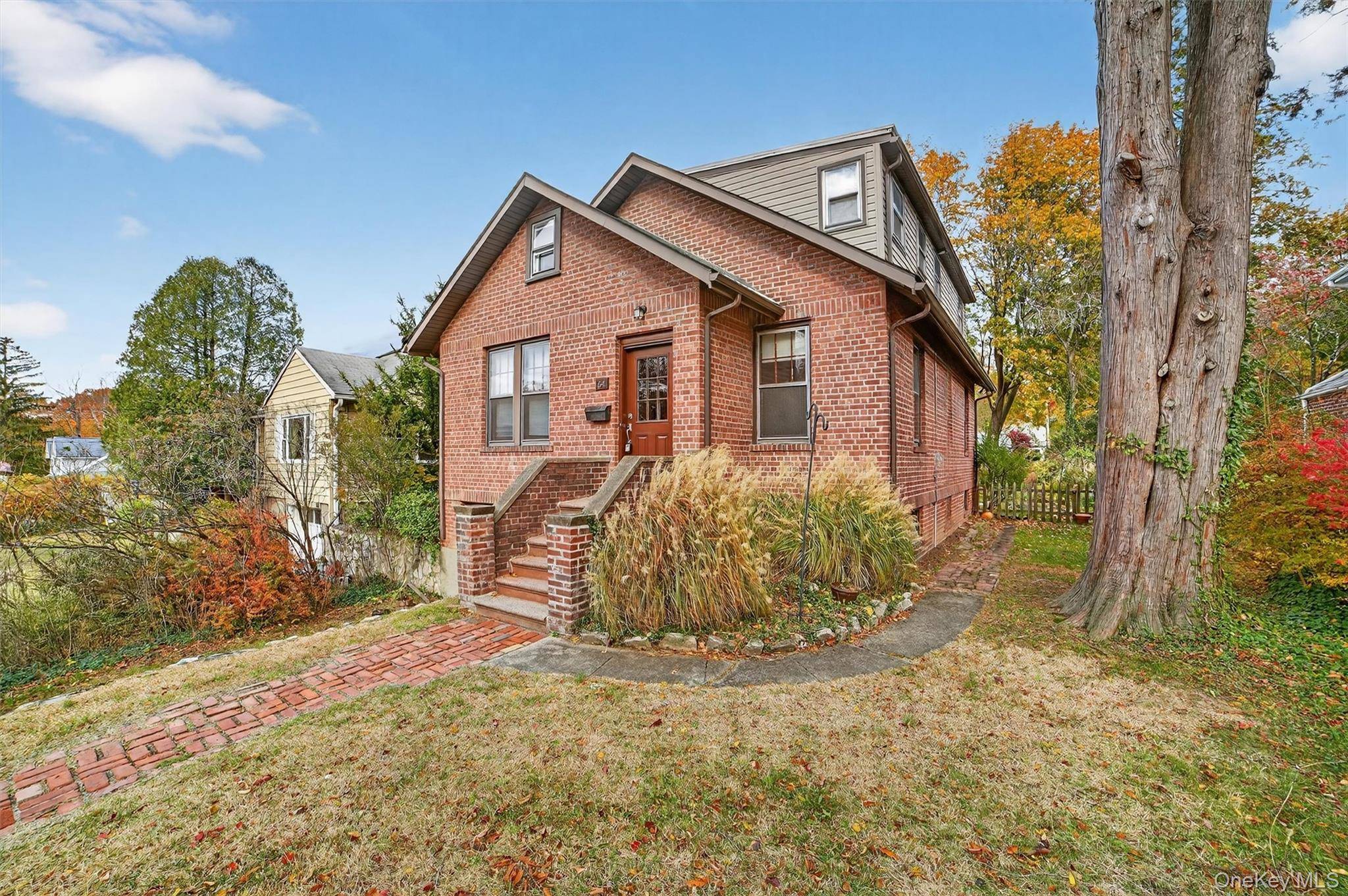 Charming Croton on Hudson Arts amp ; Crafts style home in a great neighborhood which lets you walk to everything railroad station, schools, restaurants, parks, trails amp ; Silver Lake.