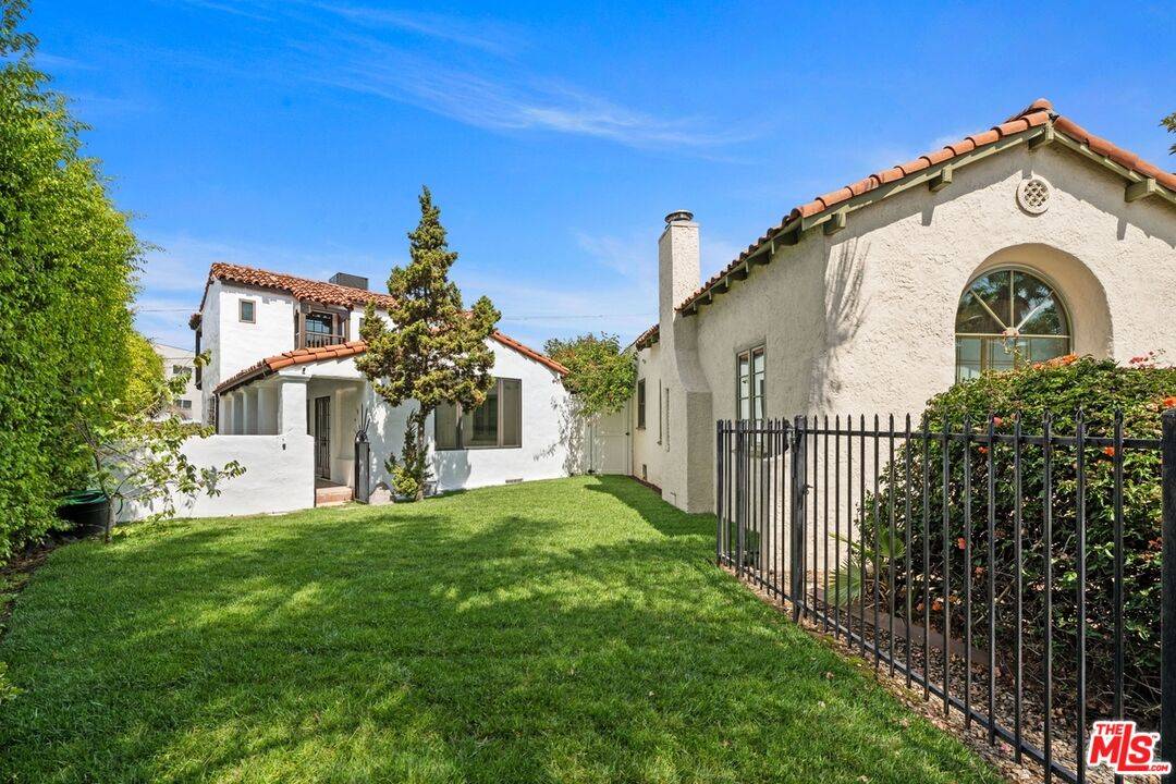 366  S Crescent Heights Blvd 4BR Beverly Grove La