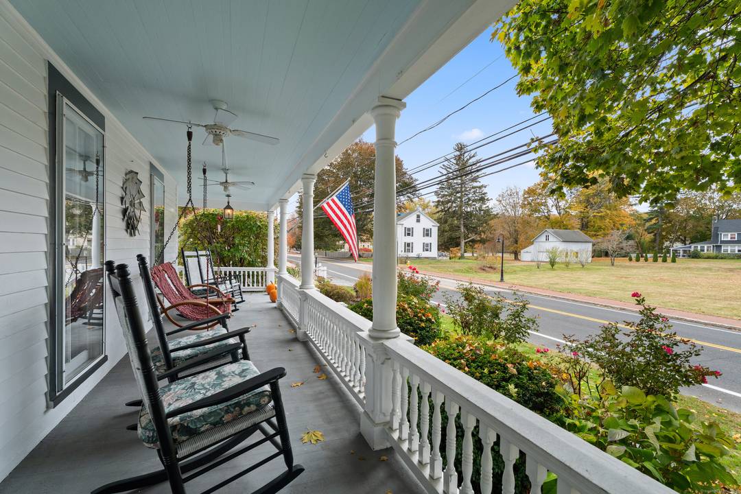 Experience the timeless beauty of New England living !