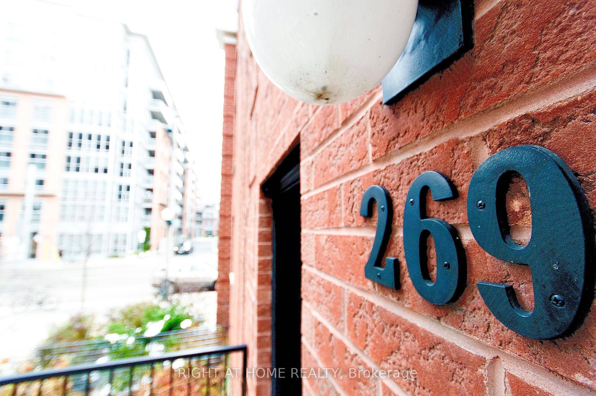 Welcome to electra lofts and town houses !
