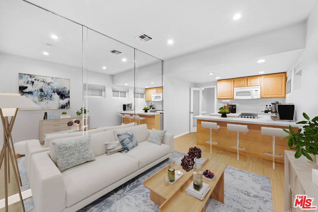 117   Outrigger Mall 1BR Marina Del Rey La