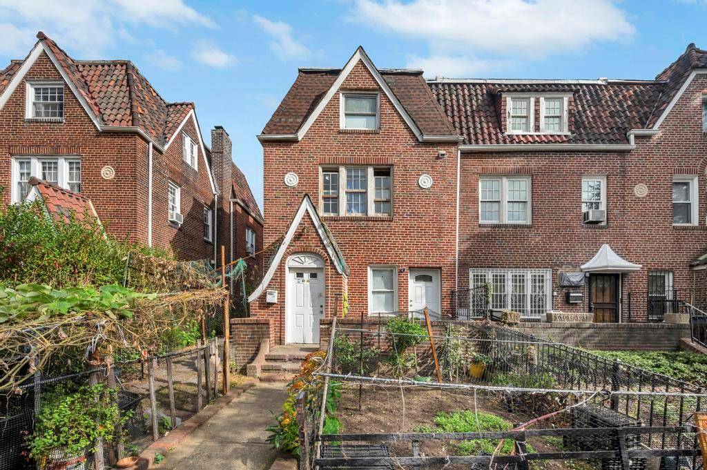 Excellent Semidetached Brick Row house located between the 37th amp ; Roosevelt Ave in Jackson Heights, featuring 2 Bedrooms, 1 Full Bath, Living Dining, Kitchen on both 1st and 2nd ...