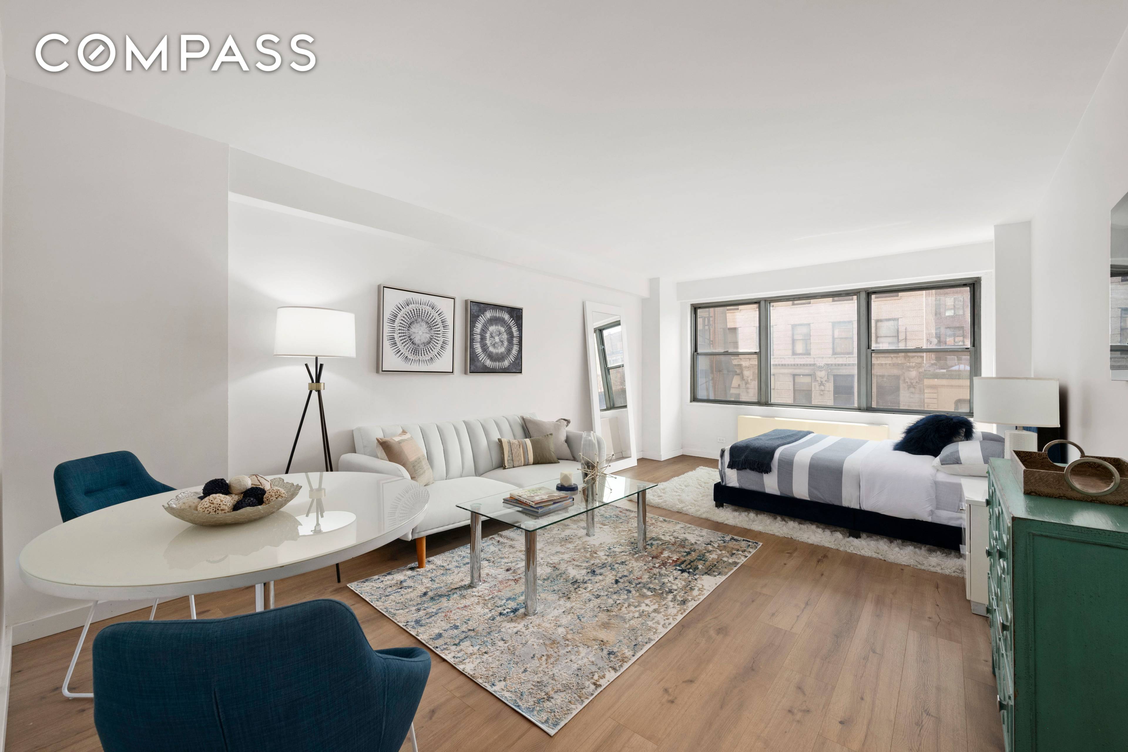 This bright, south facing studio offers a well designed layout that naturally separates the living and sleeping areas, creating a comfortable and versatile home.