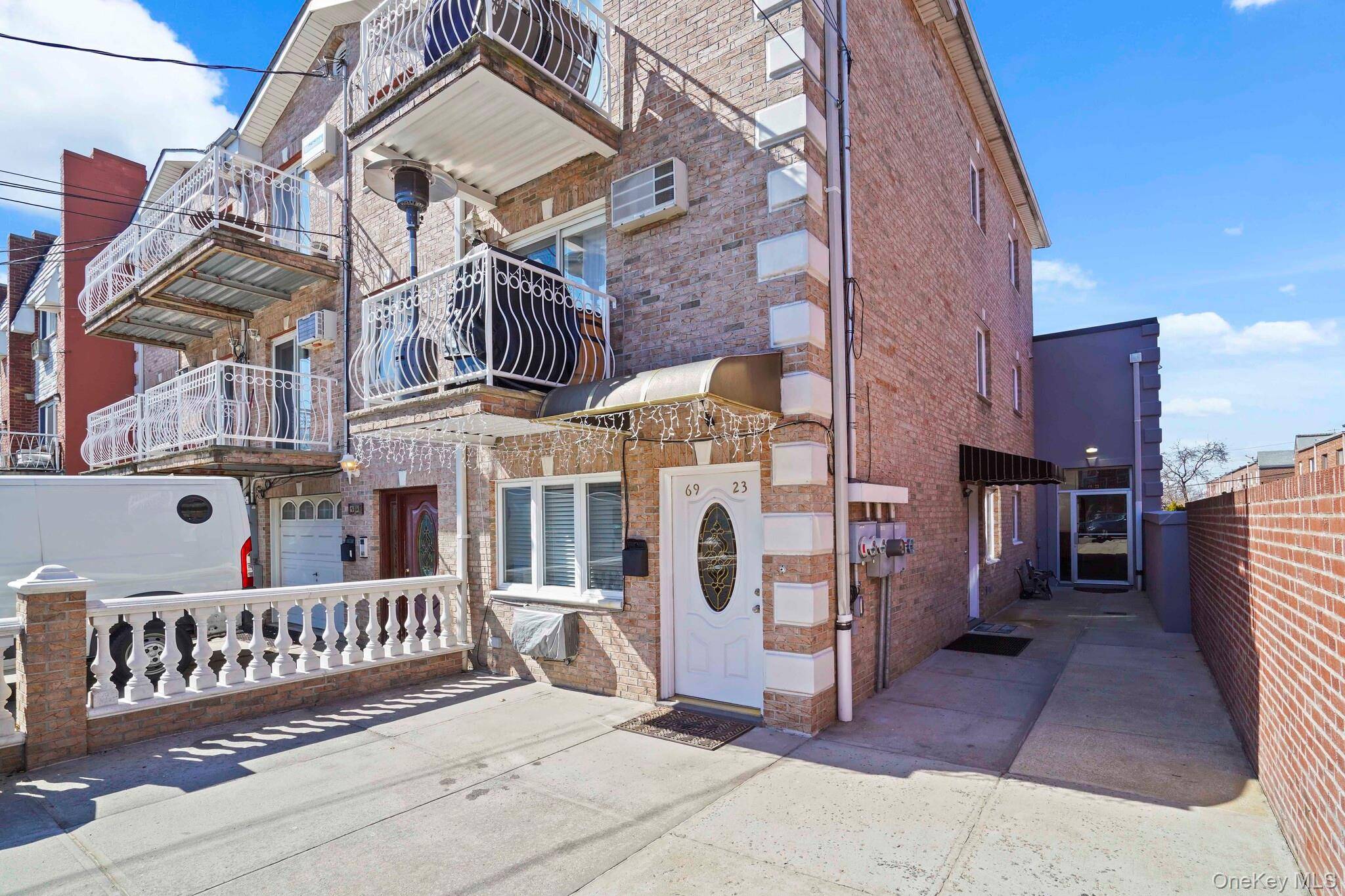 Investor opportunity in the heart of Middle Village !