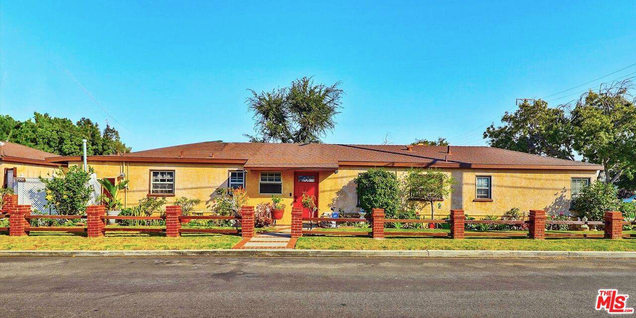 3645   Beethoven St 3BR Marina Del Rey La