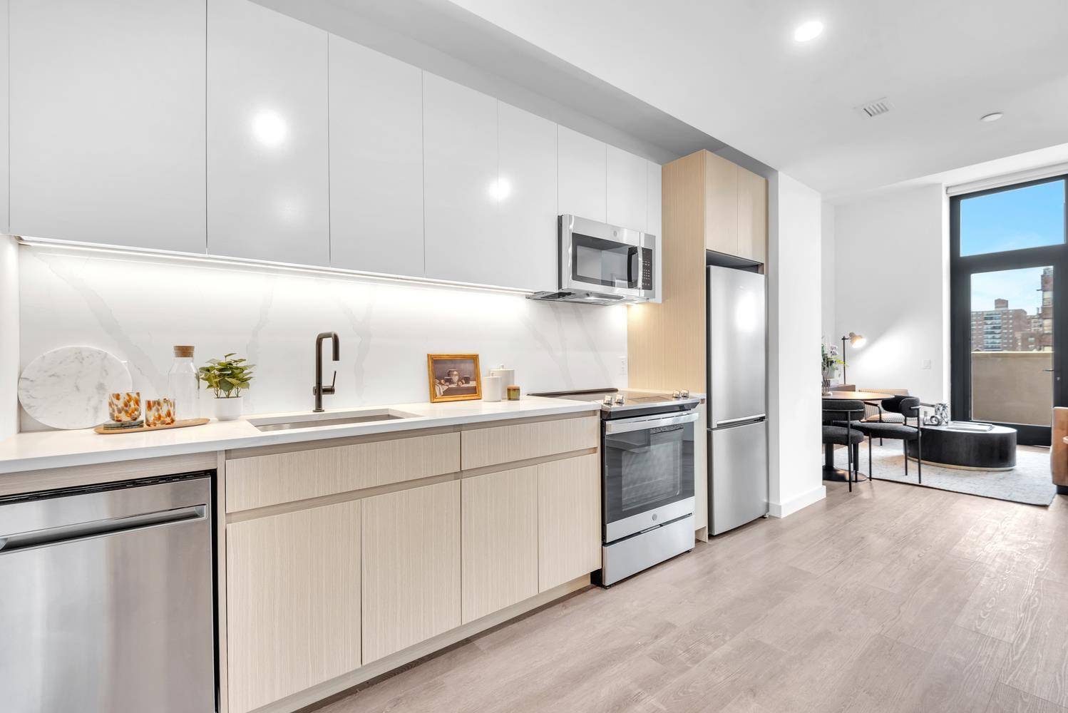 This 16 story 170 unit building is an ode to Queens iconic character, yet is fully contemporary, thoughtfully designed for today.