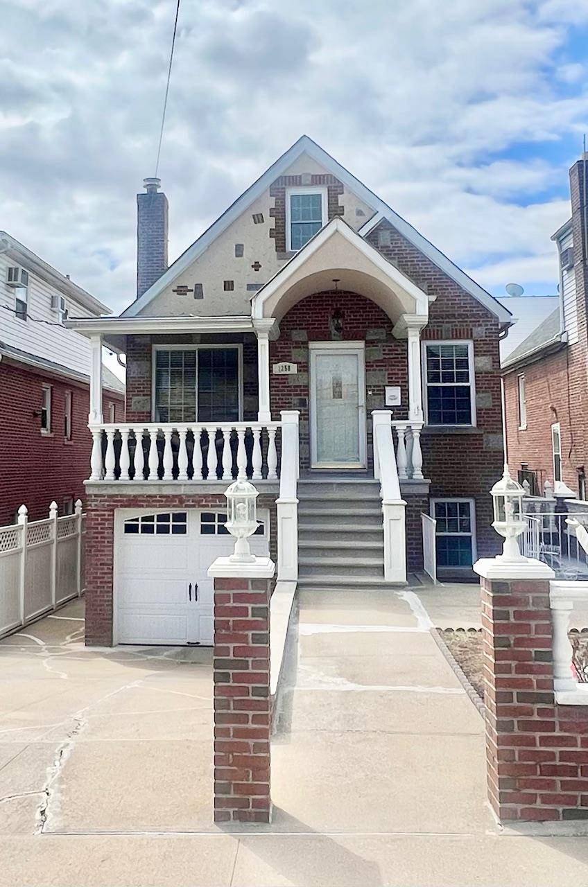 Brick Two Family Exclusive in Pelham Gardens, Bronx !