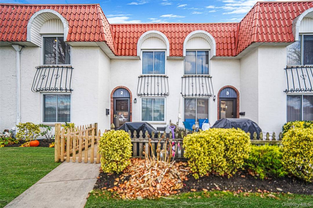 Welcome to this beautiful updated 2 bedroom condo with a private front patio, located in Alhambra Condominium.