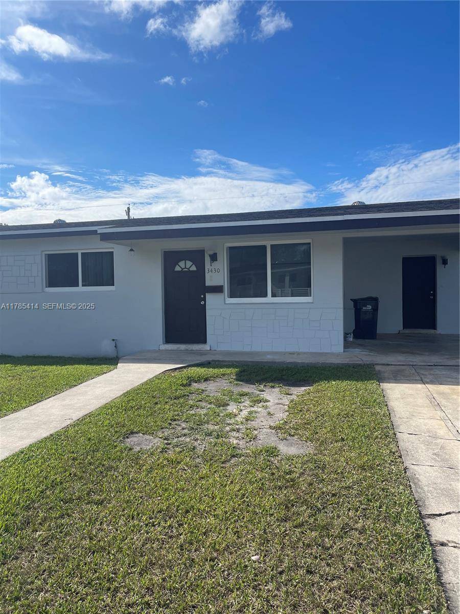 Discover this 3 bedroom, 2 bathroom single family home nestled in the heart of Miami's desirable Westchester neighborhood !