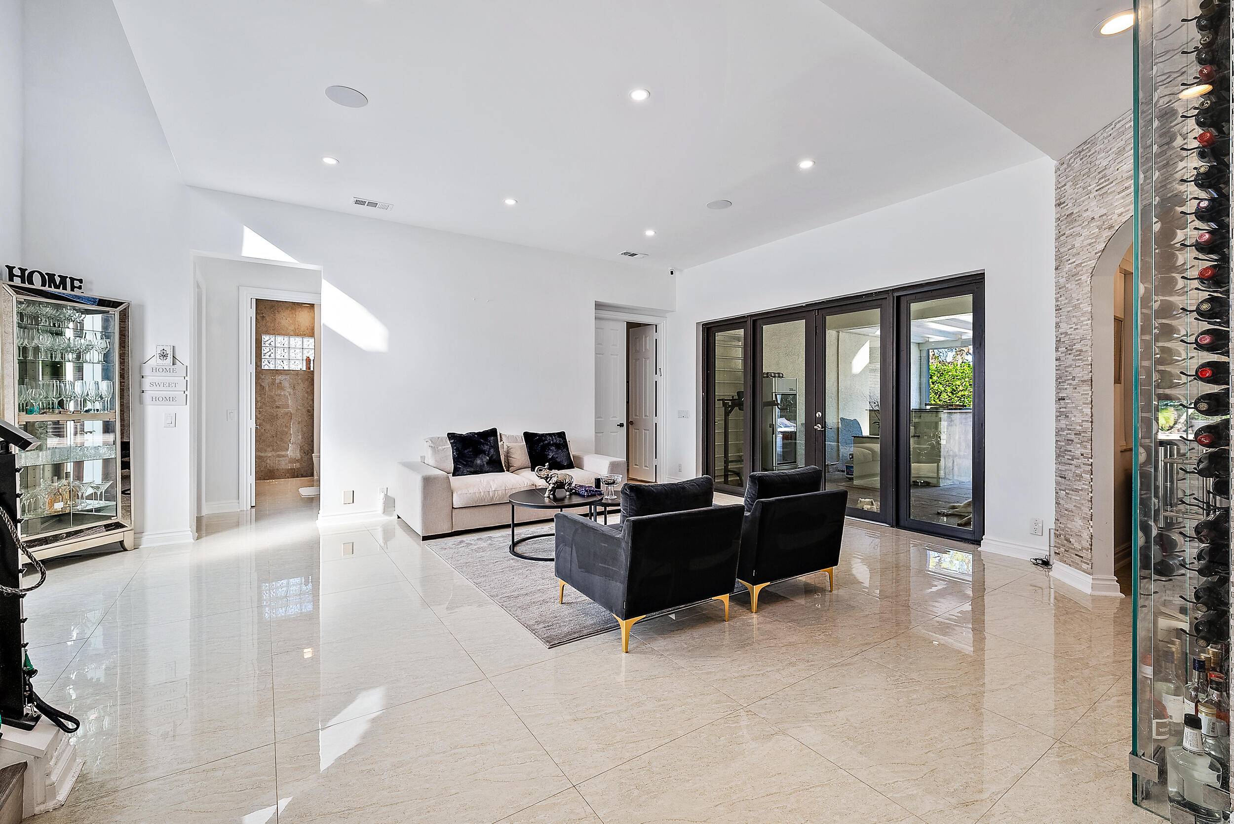 125 Pembroke Drive Single-Family Palm Beach