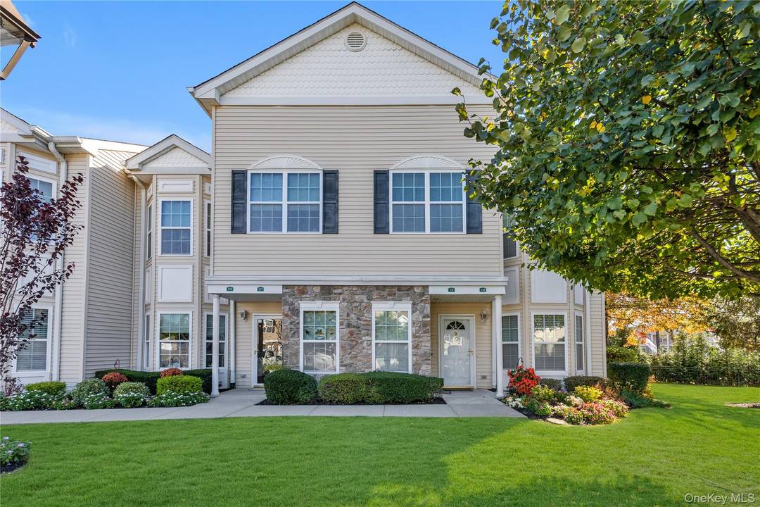 Welcome to the Seasons at East Meadow, a premier 55 gated community offering luxury, comfort, style and convenience with exceptional amenities that include an elegant clubhouse with common area sitting ...