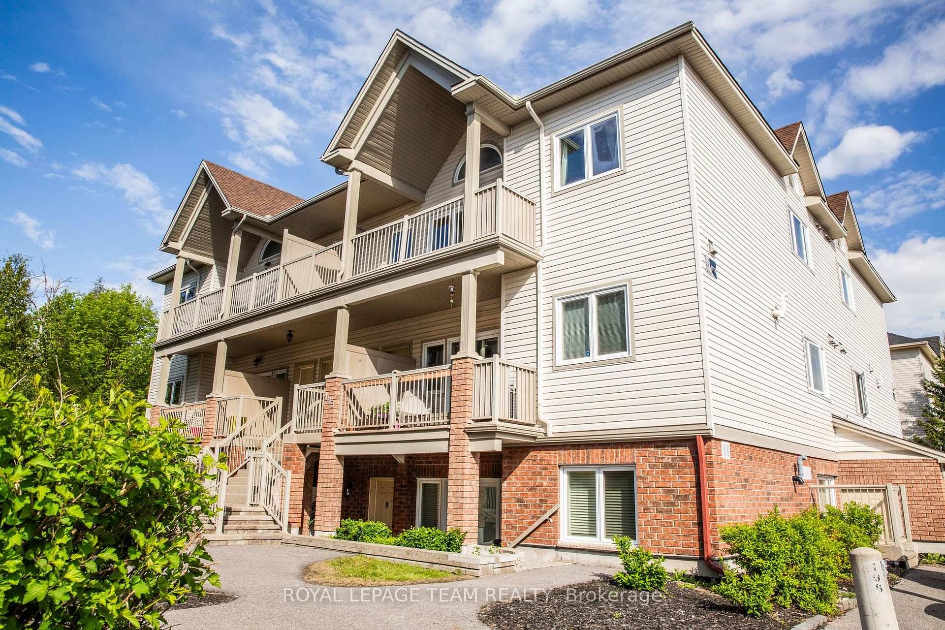 Welcome to 1113 B Stittsville Main Street, This amazing condo is located in the heart of Stittsville, just a short walk to Shopping, Restaurants, Pubs, Grocery Stores, Walking Trails, Schools ...